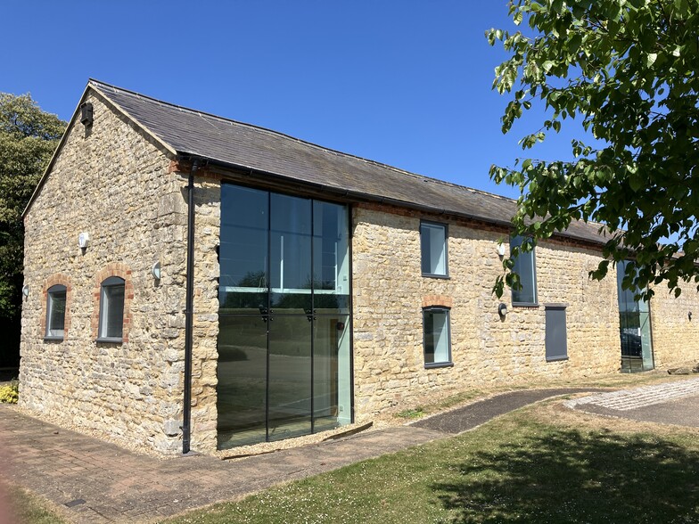 Old Wolverton Rd, Milton Keynes for lease - Building Photo - Image 1 of 11