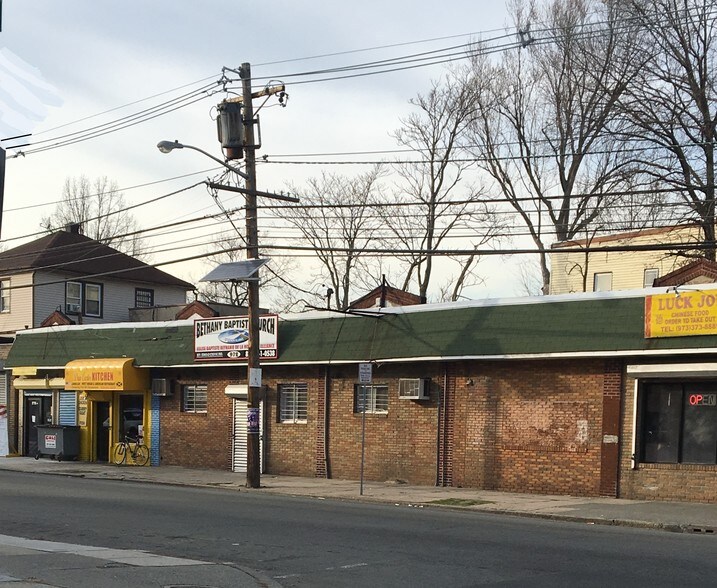 203-205 Alexander St, Newark, NJ for sale - Building Photo - Image 1 of 1