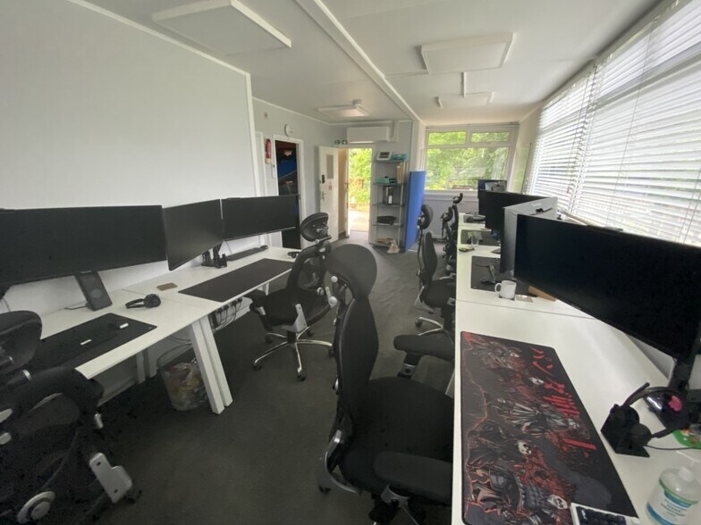 Unit 1, The Coppice, Petteridge Ln, Matfield for lease - Interior Photo - Image 2 of 4