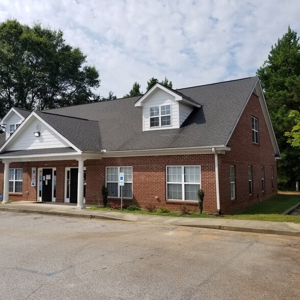 147 Commons Way, Greenville, SC for lease - Building Photo - Image 2 of 6