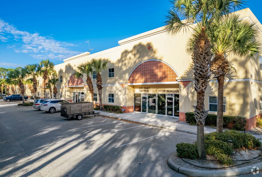 740 Commerce Dr, Venice, FL for sale - Primary Photo - Image 1 of 57
