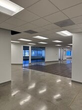 4 Hutton Centre Dr, Santa Ana, CA for lease Building Photo- Image 2 of 10