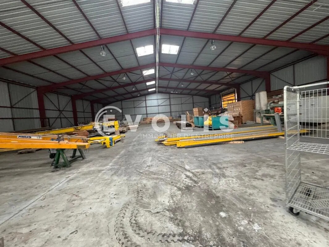 Flex in Amiens for lease Interior Photo- Image 1 of 2