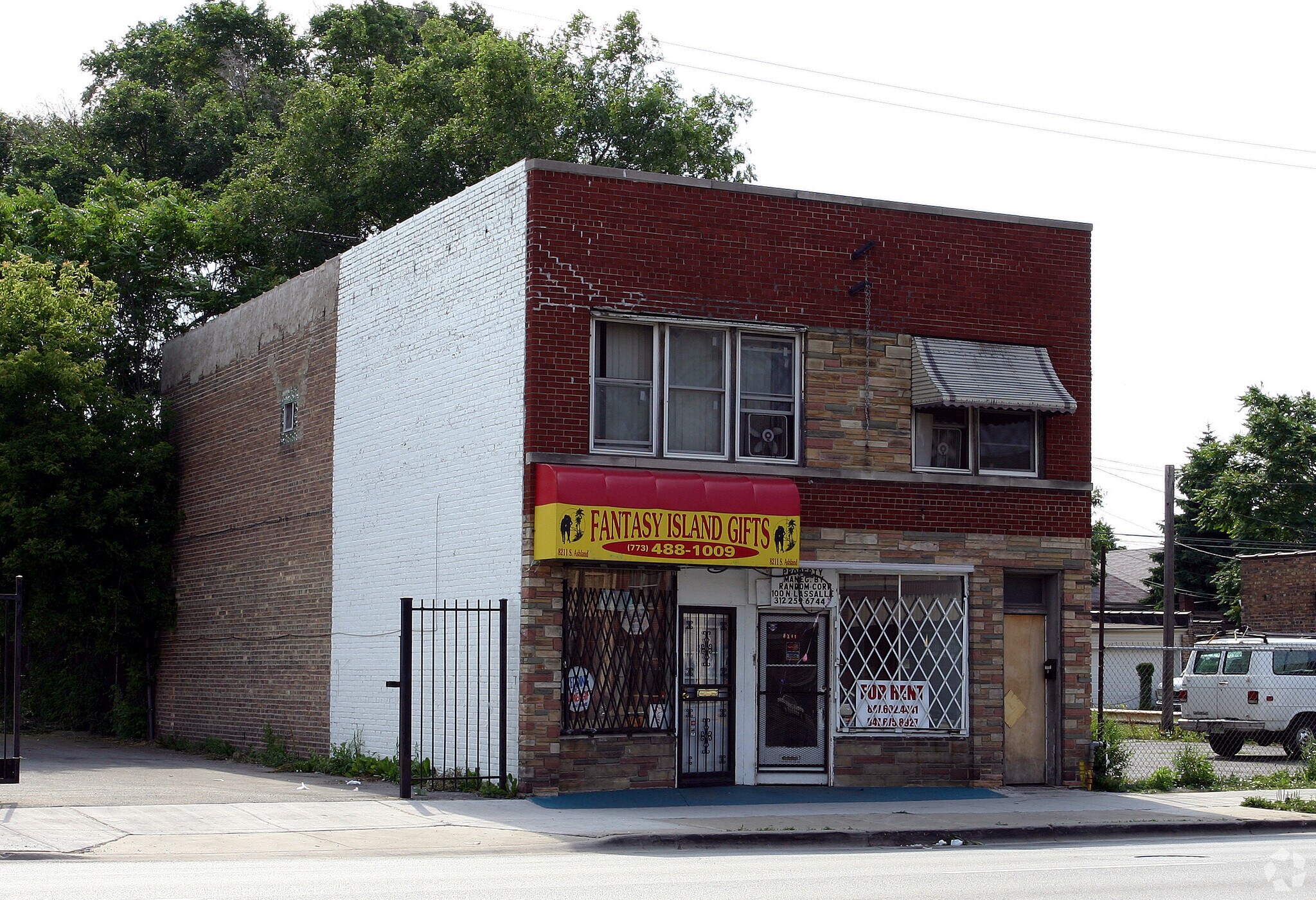 8211 S Ashland Ave, Chicago, IL for sale Primary Photo- Image 1 of 1