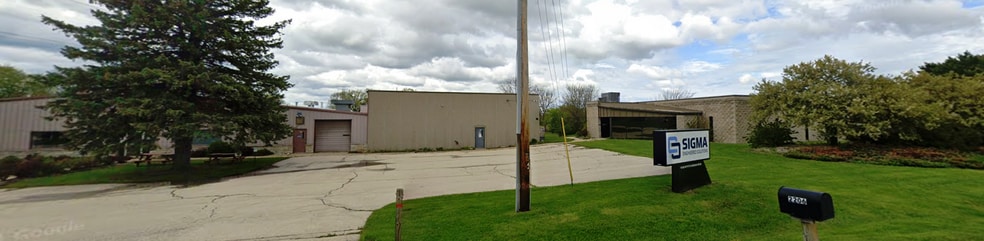 N160 W19170 Sherman Rd, Jackson, WI for sale - Building Photo - Image 3 of 16