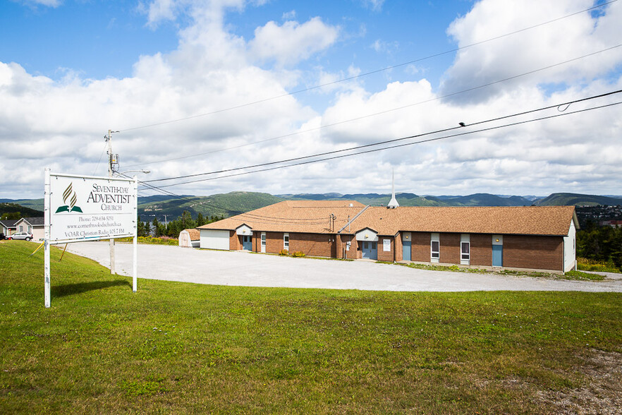 71 Philip Dr, Corner Brook, NL for sale - Primary Photo - Image 1 of 22