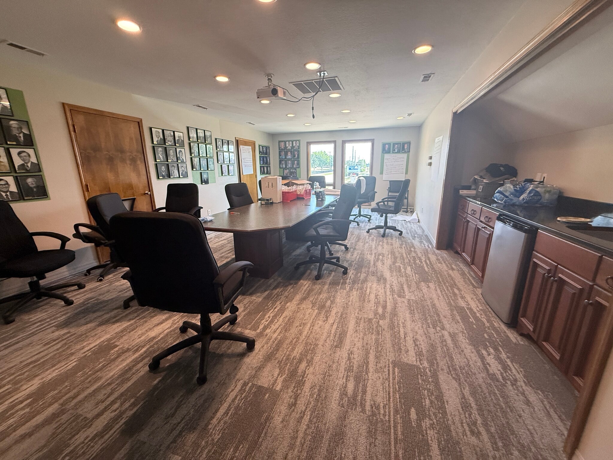 1505 SW Fairlawn Rd, Topeka, KS for lease Interior Photo- Image 1 of 3