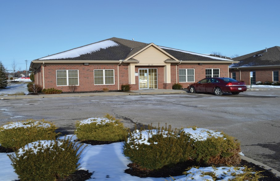 36 S Richards Run, Springboro, OH for lease - Primary Photo - Image 1 of 12