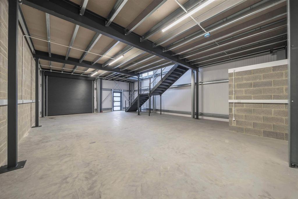 Unit 2 Spitfire Way, Ramsgate for lease Building Photo- Image 1 of 8
