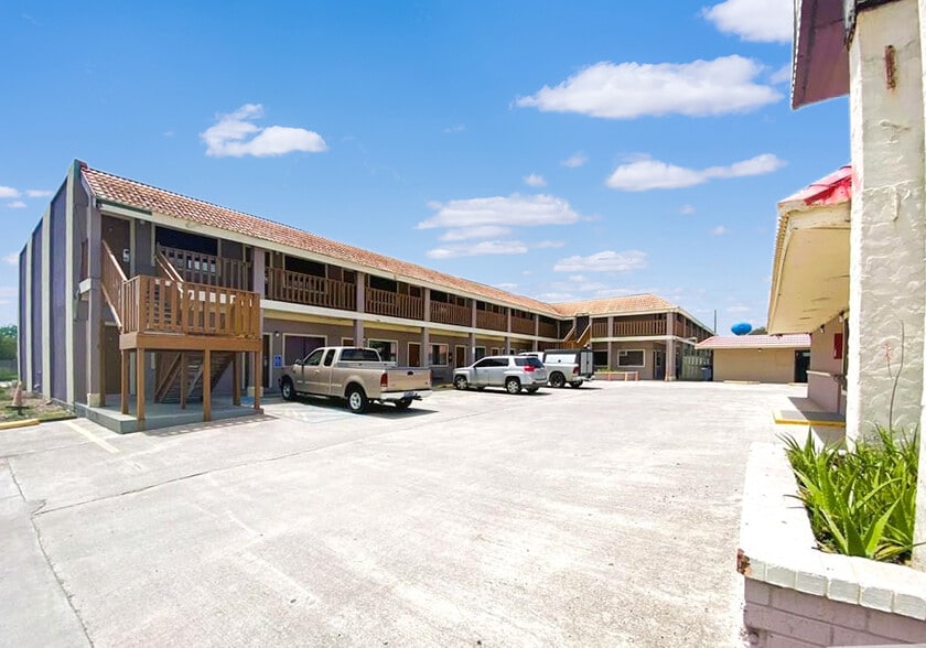 1411 TX-100, Laguna Vista, TX for sale - Building Photo - Image 3 of 8