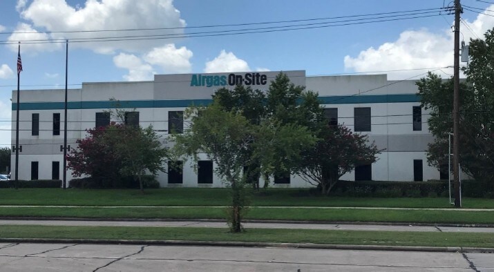 906 W 13th St, Deer Park, TX for sale Primary Photo- Image 1 of 1