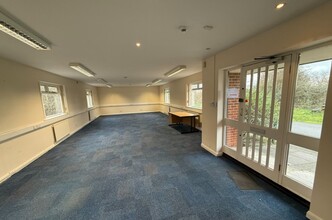 Station Rd, Betchworth for lease Interior Photo- Image 1 of 5