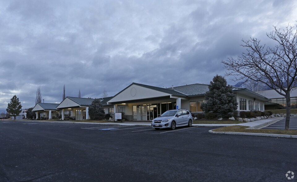 12397 S 300 E, Draper, UT for sale - Primary Photo - Image 1 of 1