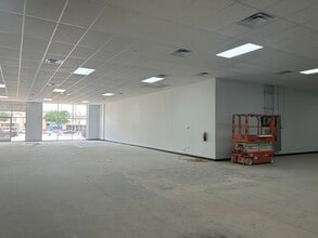 1901-1941 SE Preston Rd, Plano, TX for lease Building Photo- Image 1 of 3