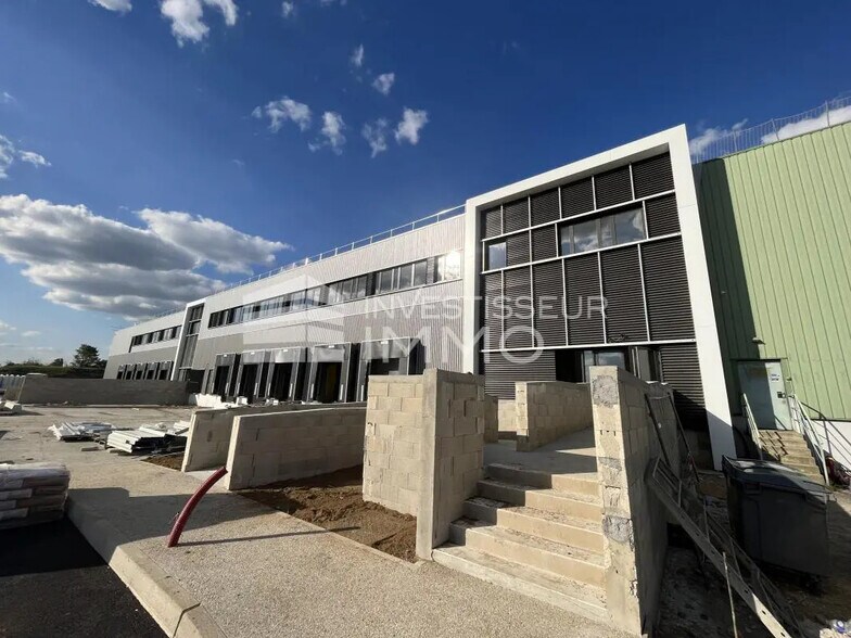 Flex in Garges-Lès-Gonesse for lease - Building Photo - Image 1 of 6
