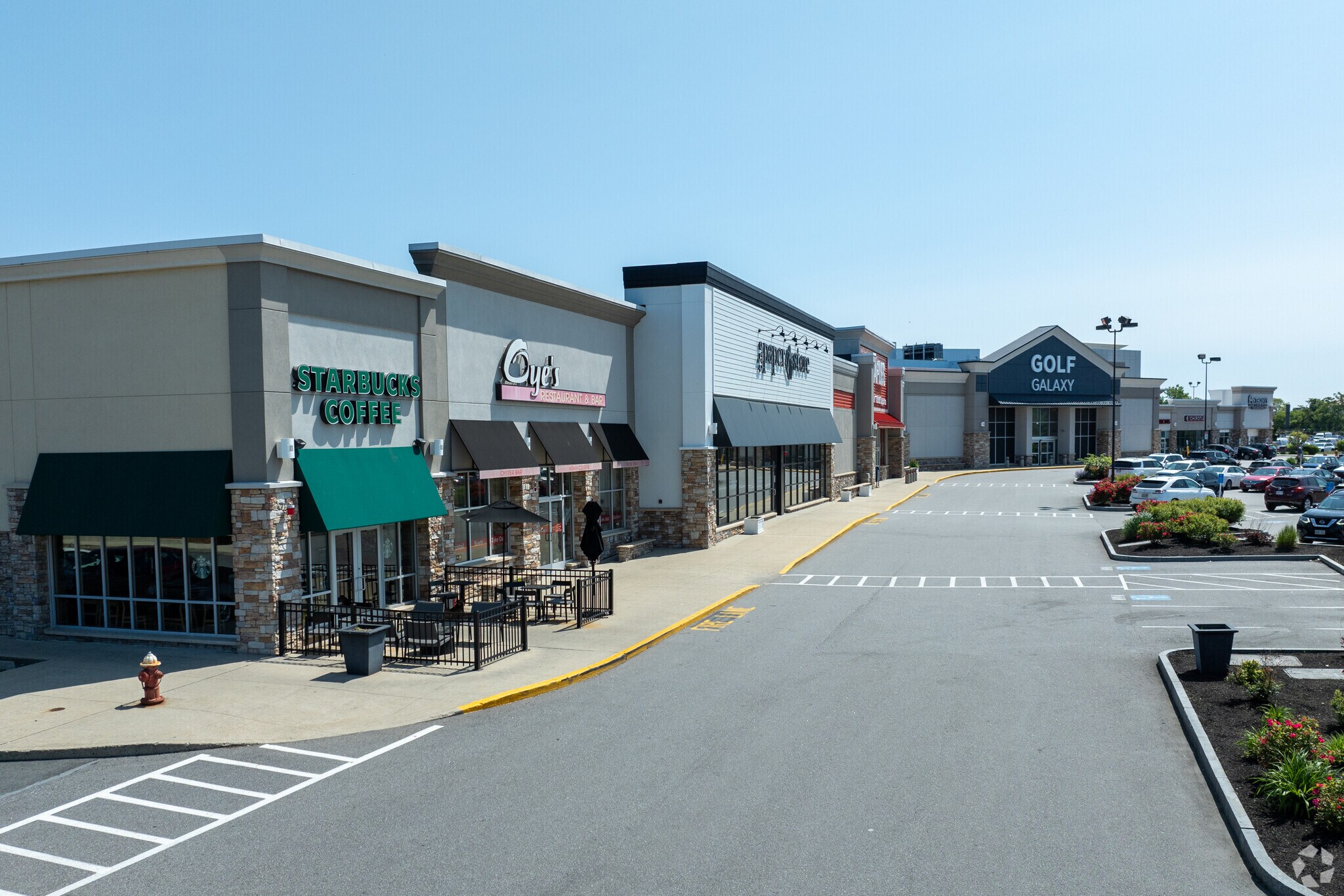 20-48 Walkers Brook Dr, Reading, MA for sale Primary Photo- Image 1 of 1