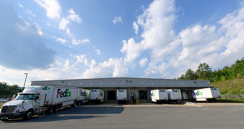 883 Industrial Park Rd, Littleton, NH for sale - Building Photo - Image 1 of 1