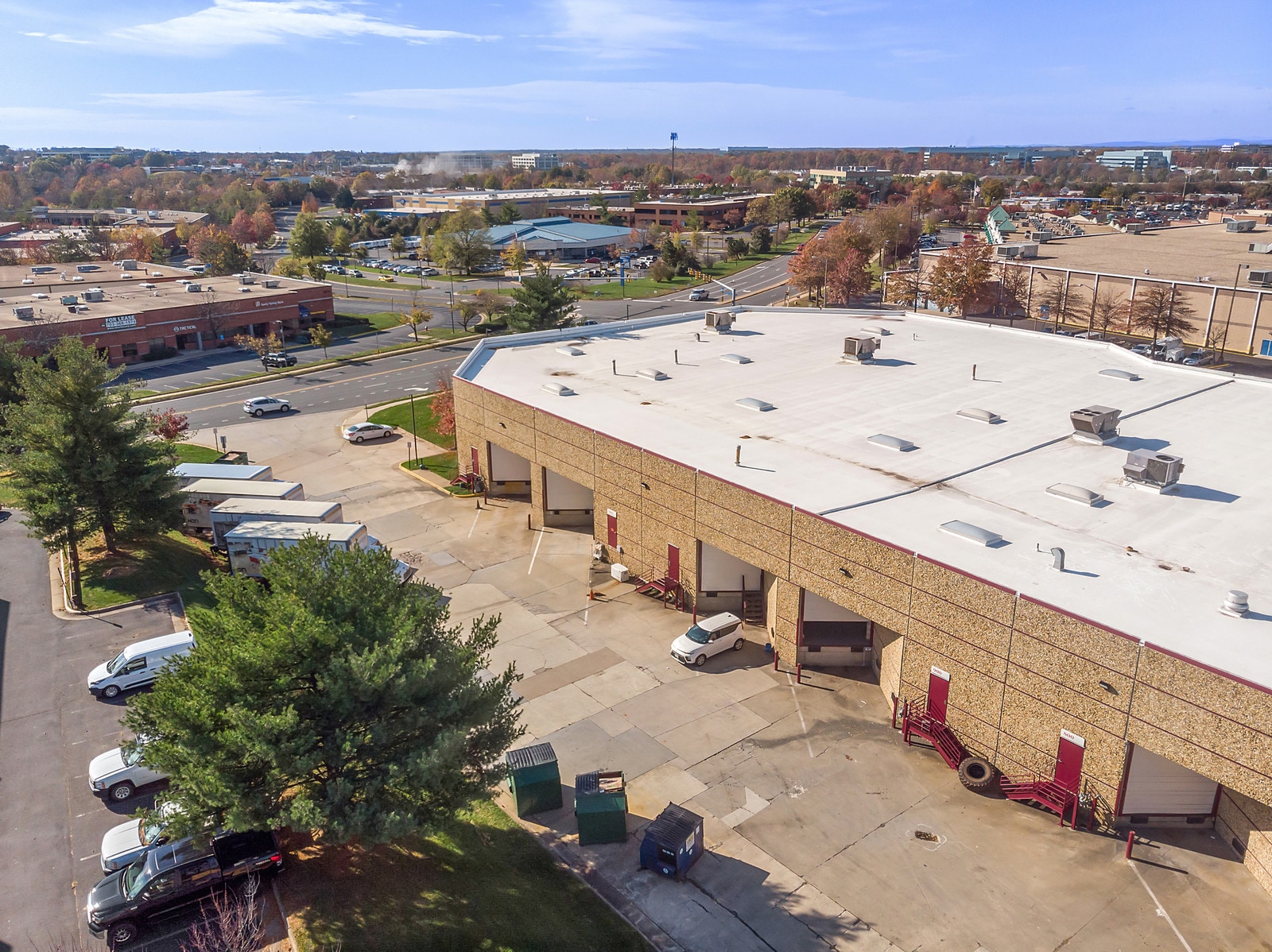 4425 Brookfield Corporate Dr, Chantilly, VA 20151 Brookfield Plaza