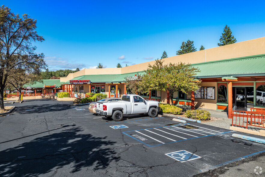 10868-10966 Combie Rd, Auburn, CA for lease - Building Photo - Image 1 of 23