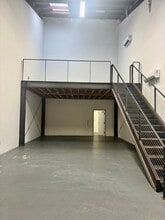 361 Vernon Ave, Venice, CA for lease Interior Photo- Image 2 of 2