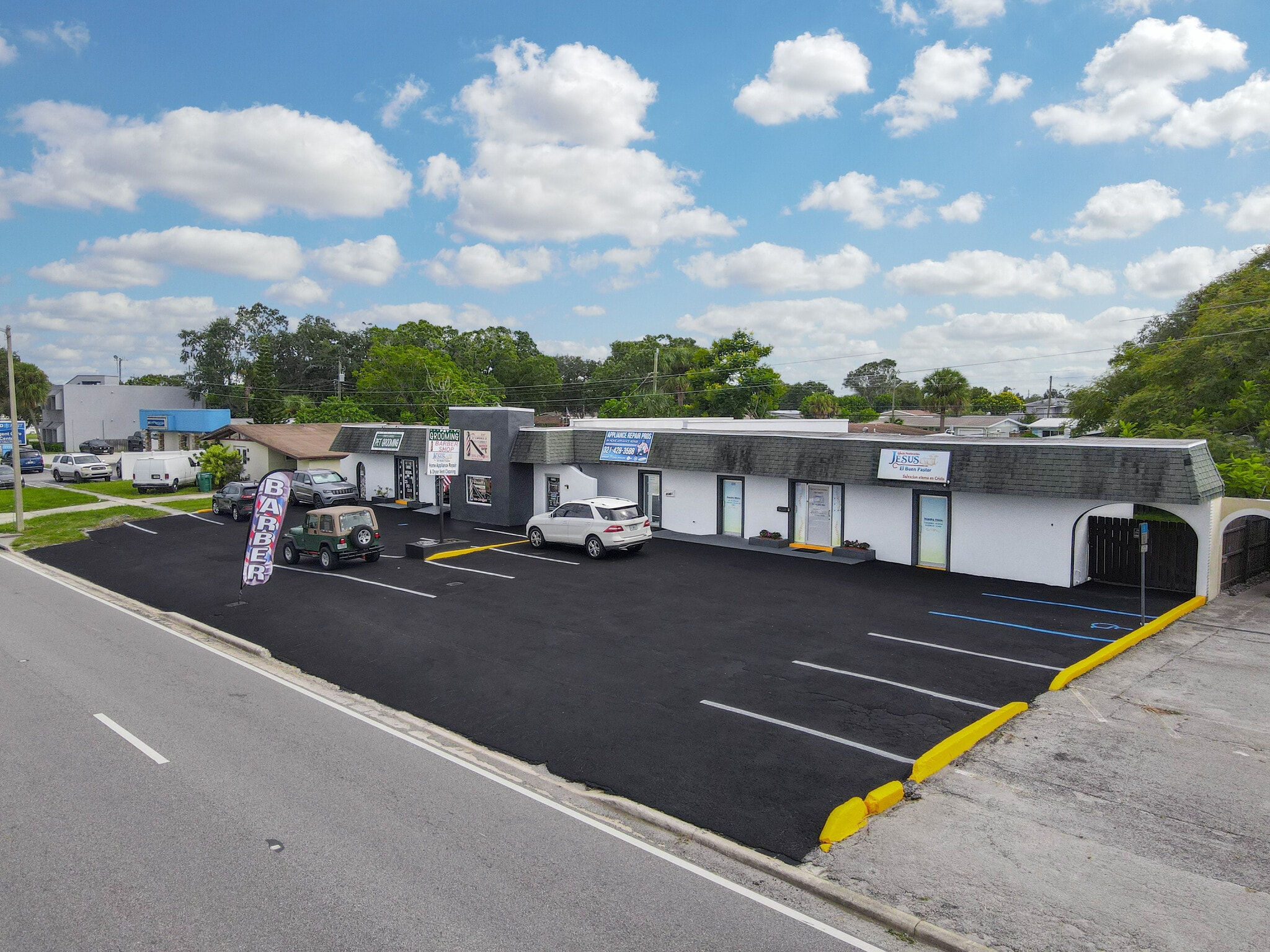 2133-2145 Sarno Rd, Melbourne, FL for lease Building Photo- Image 1 of 11