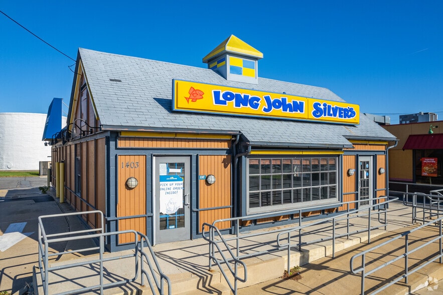 1403 Manheim Pike, Lancaster, PA for lease - Building Photo - Image 2 of 4