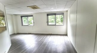 More details for 12 Boulevard Louise Michel, Évry - Office for Lease