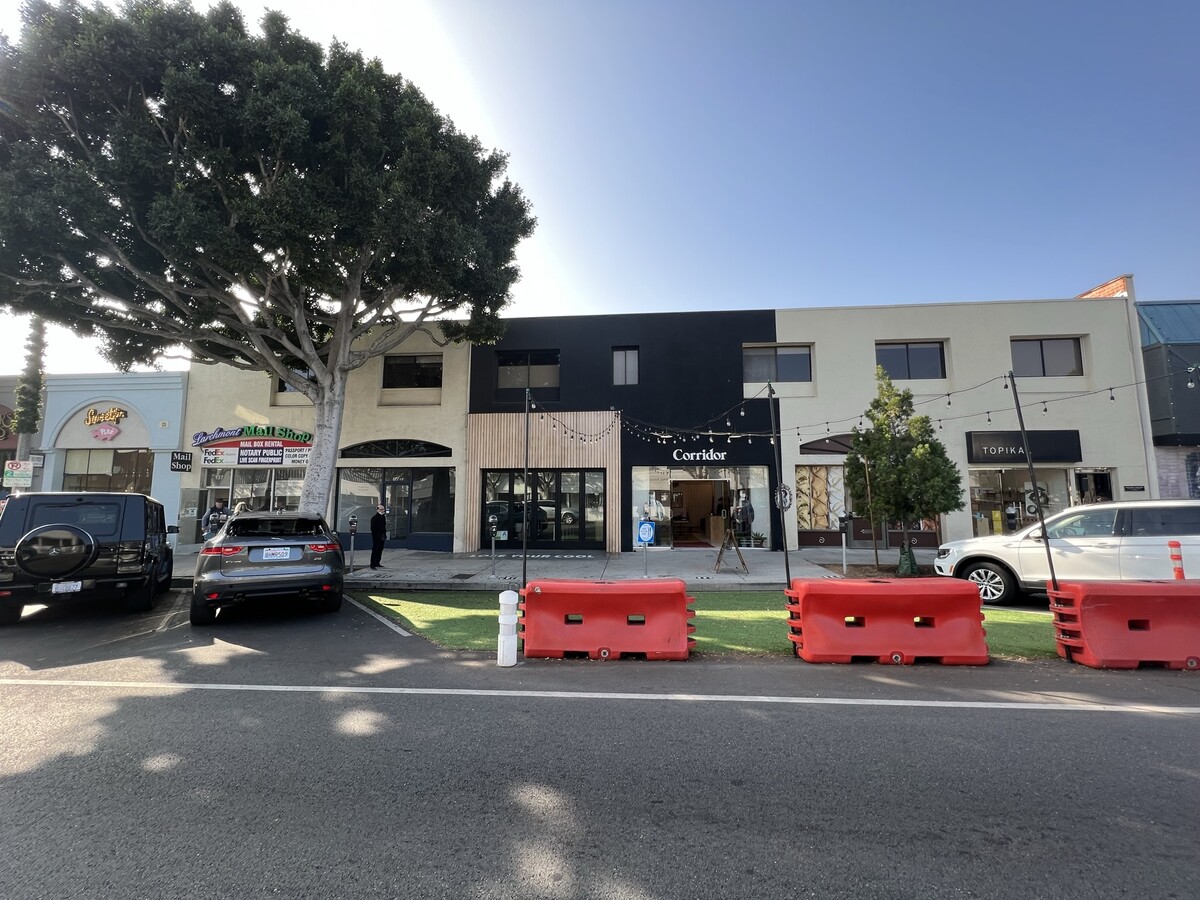 137143 N Larchmont Blvd, Los Angeles, CA 90004