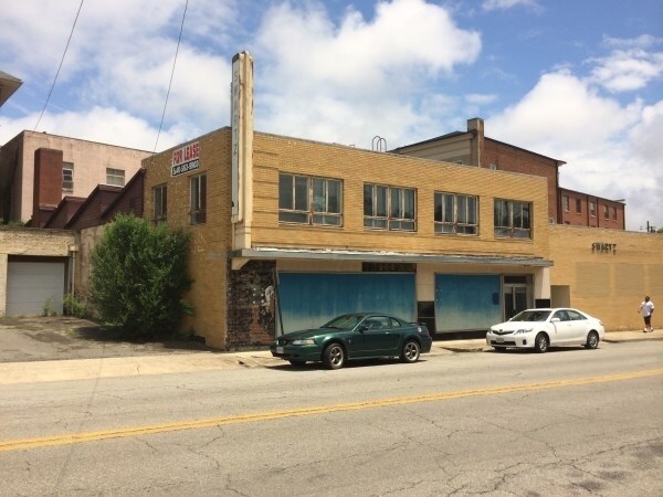 420 Luck Ave SW, Roanoke, VA for sale Primary Photo- Image 1 of 1