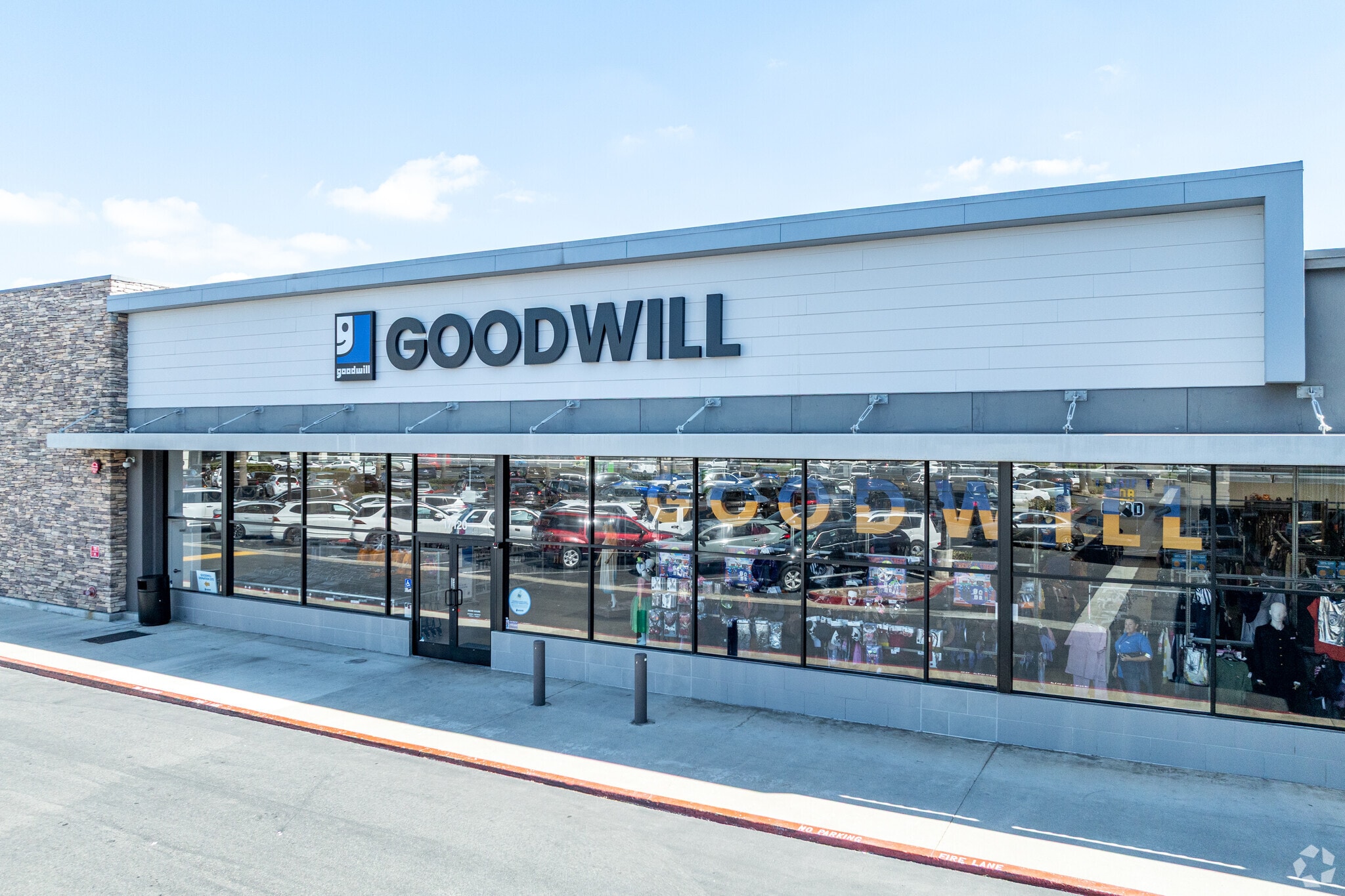 17120 Magnolia St, Fountain Valley, CA for lease Building Photo- Image 1 of 3