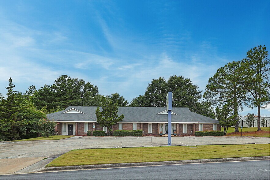 5617 Princeton Ave, Columbus, GA for sale - Building Photo - Image 1 of 5
