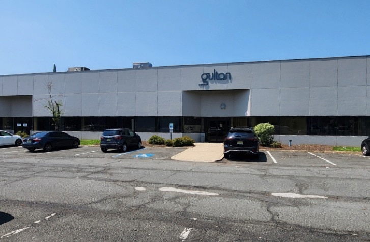 116 Corporate Blvd, South Plainfield, NJ for lease - Primary Photo - Image 1 of 15