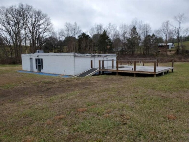 1500 Celina Rd, Tompkinsville, KY for sale - Building Photo - Image 1 of 1