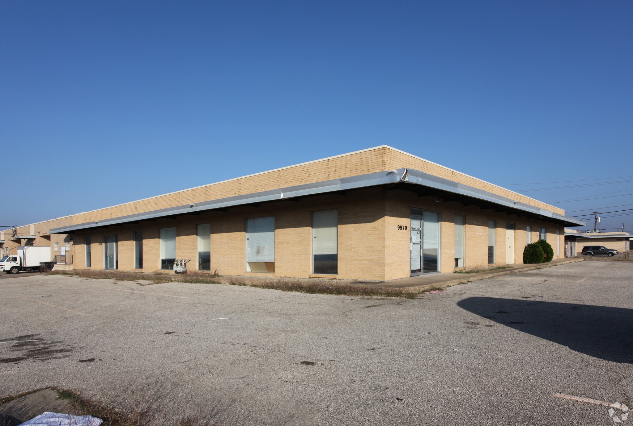 9983 Monroe Dr, Dallas, TX for lease Primary Photo- Image 1 of 3