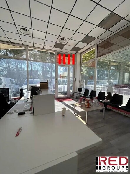 Office in Aix-en-Provence for lease - Building Photo - Image 1 of 8