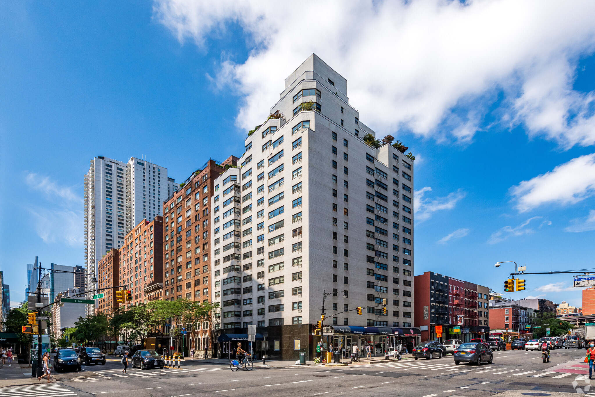 351 E 57th St, New York, NY for sale Primary Photo- Image 1 of 1