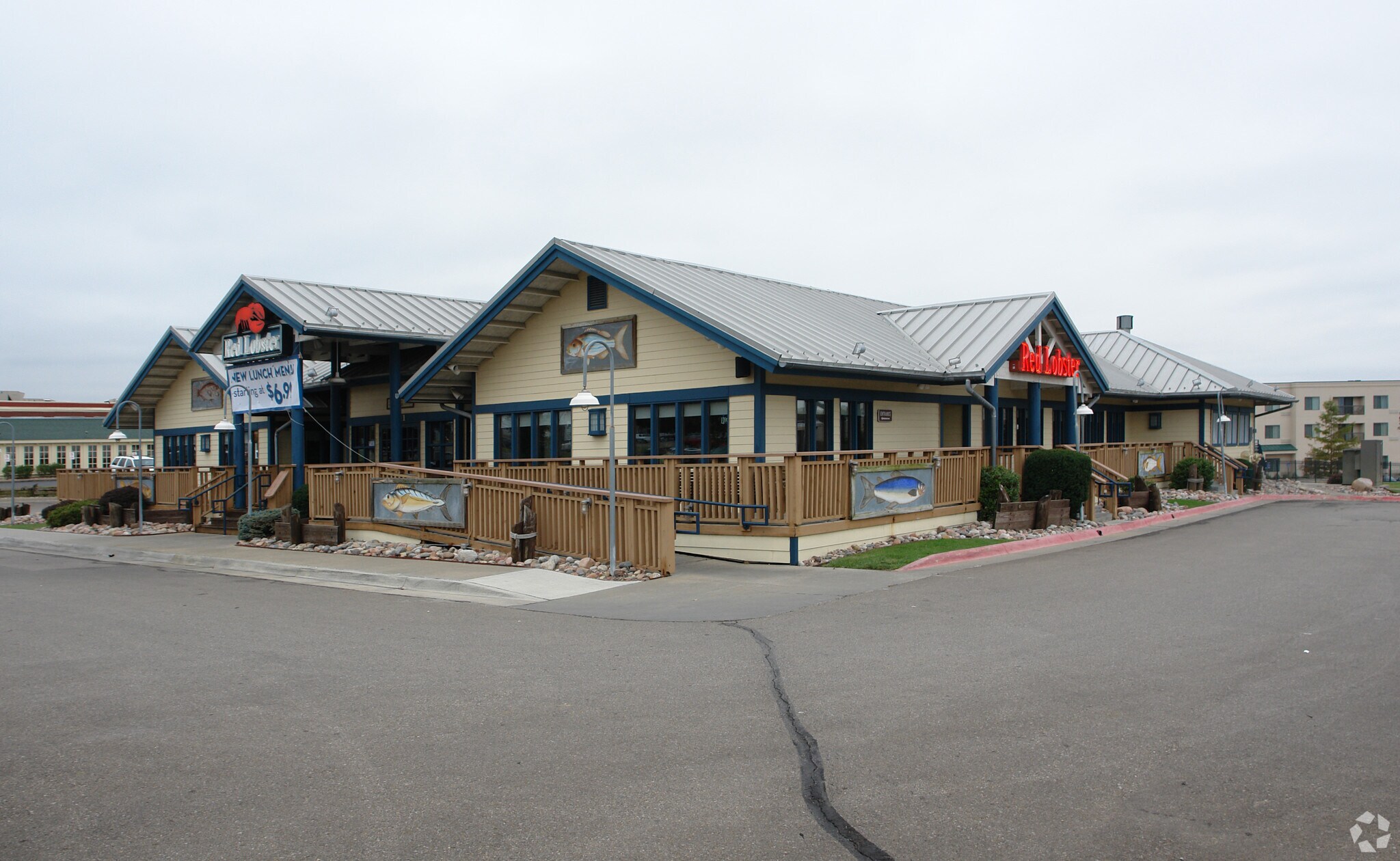 2011 SW Wanamaker Rd, Topeka, KS for sale Primary Photo- Image 1 of 1