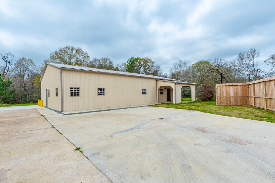 22831 Fritz Ln, Spring, TX for sale - Building Photo - Image 3 of 28