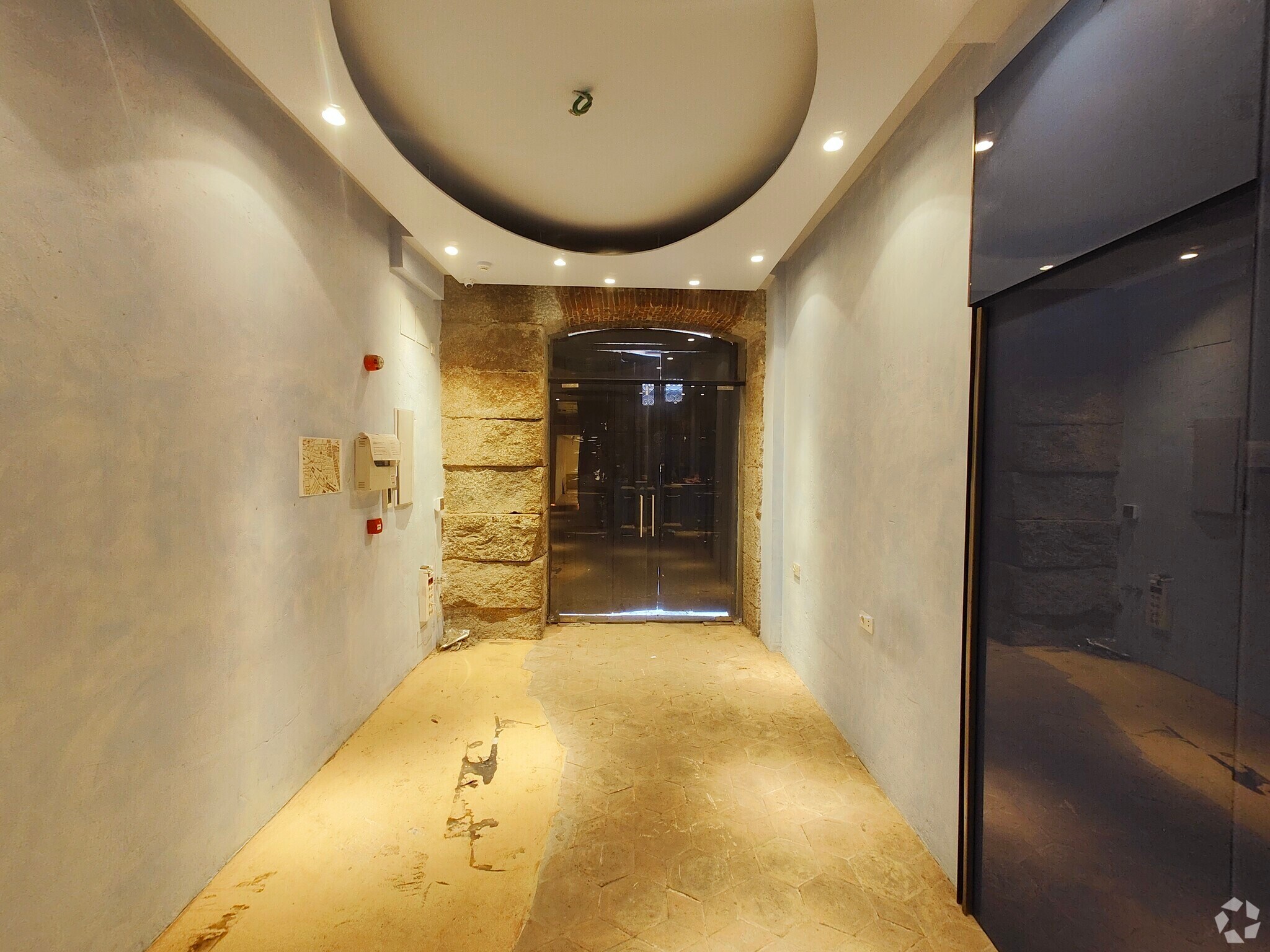 Multifamily in Madrid, Madrid for sale Interior Photo- Image 1 of 1