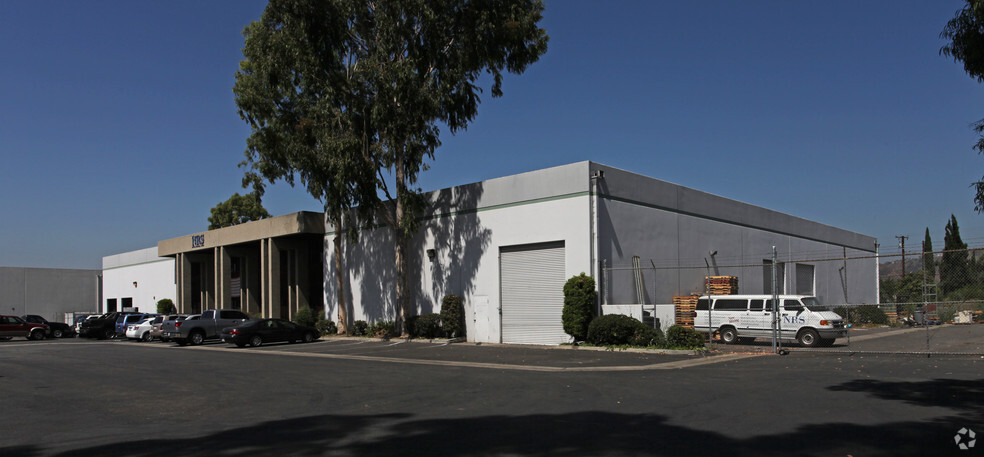 2665 Pomona Blvd, Pomona, CA for lease - Building Photo - Image 1 of 1