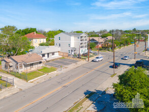 319 Blanco Rd, San Antonio, TX for lease Building Photo- Image 2 of 4