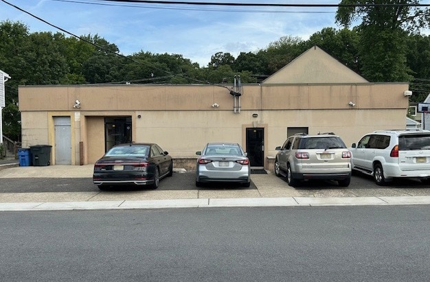 385 Falmouth Ave, Elmwood Park, NJ for sale - Building Photo - Image 1 of 10