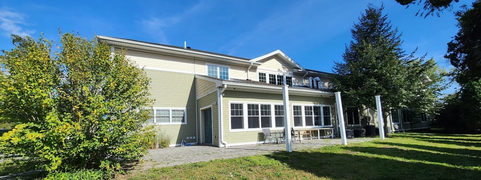 5 Harbor Pky, Clinton, CT for sale - Building Photo - Image 1 of 1