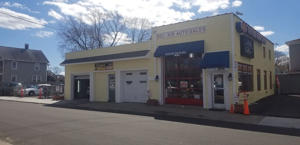 11 Lenox ave, Milford, CT for sale - Primary Photo - Image 1 of 1