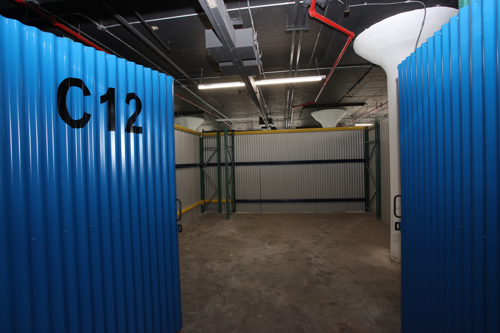 184-10-184-60 Jamaica Ave, Jamaica, NY for lease Interior Photo- Image 1 of 2