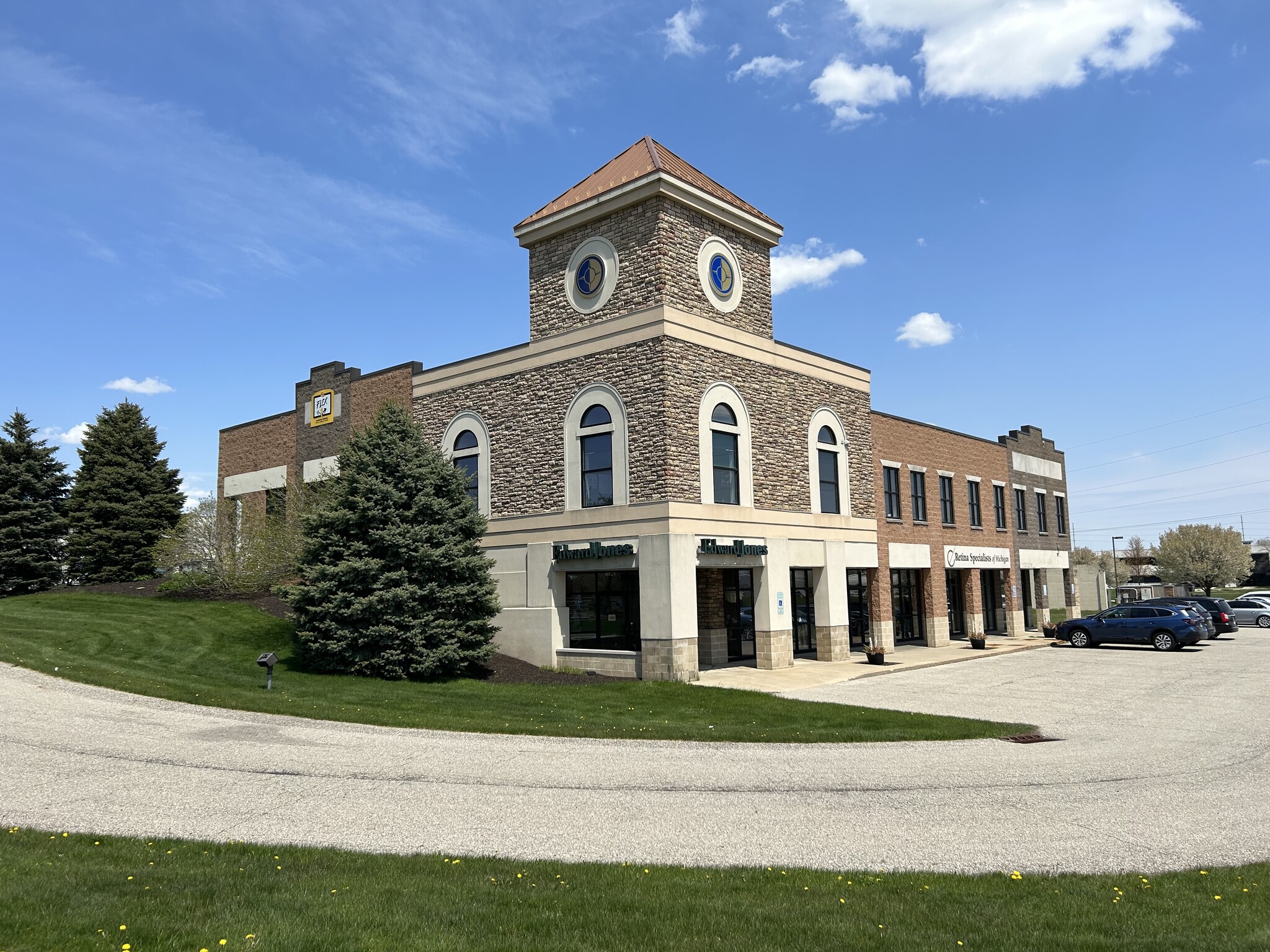 1362 South Point Place, Holland, MI for sale Building Photo- Image 1 of 1