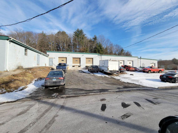 137 Tosun Rd, Wolcott, CT for lease - Building Photo - Image 1 of 3