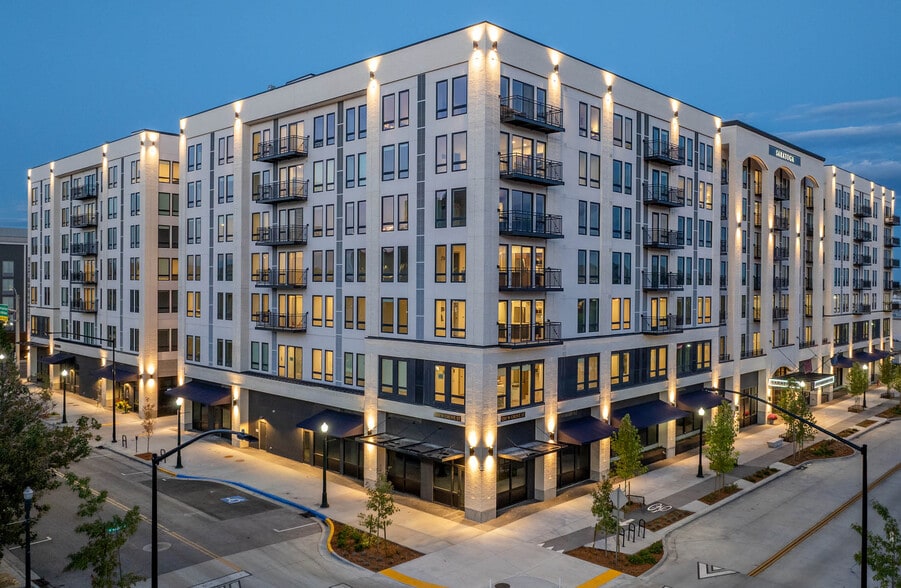 1201 W Grove St, Boise, ID for lease - Building Photo - Image 2 of 9