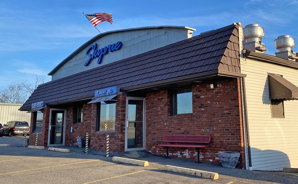 3230 Lebanon Church Rd, West Mifflin, PA 15122