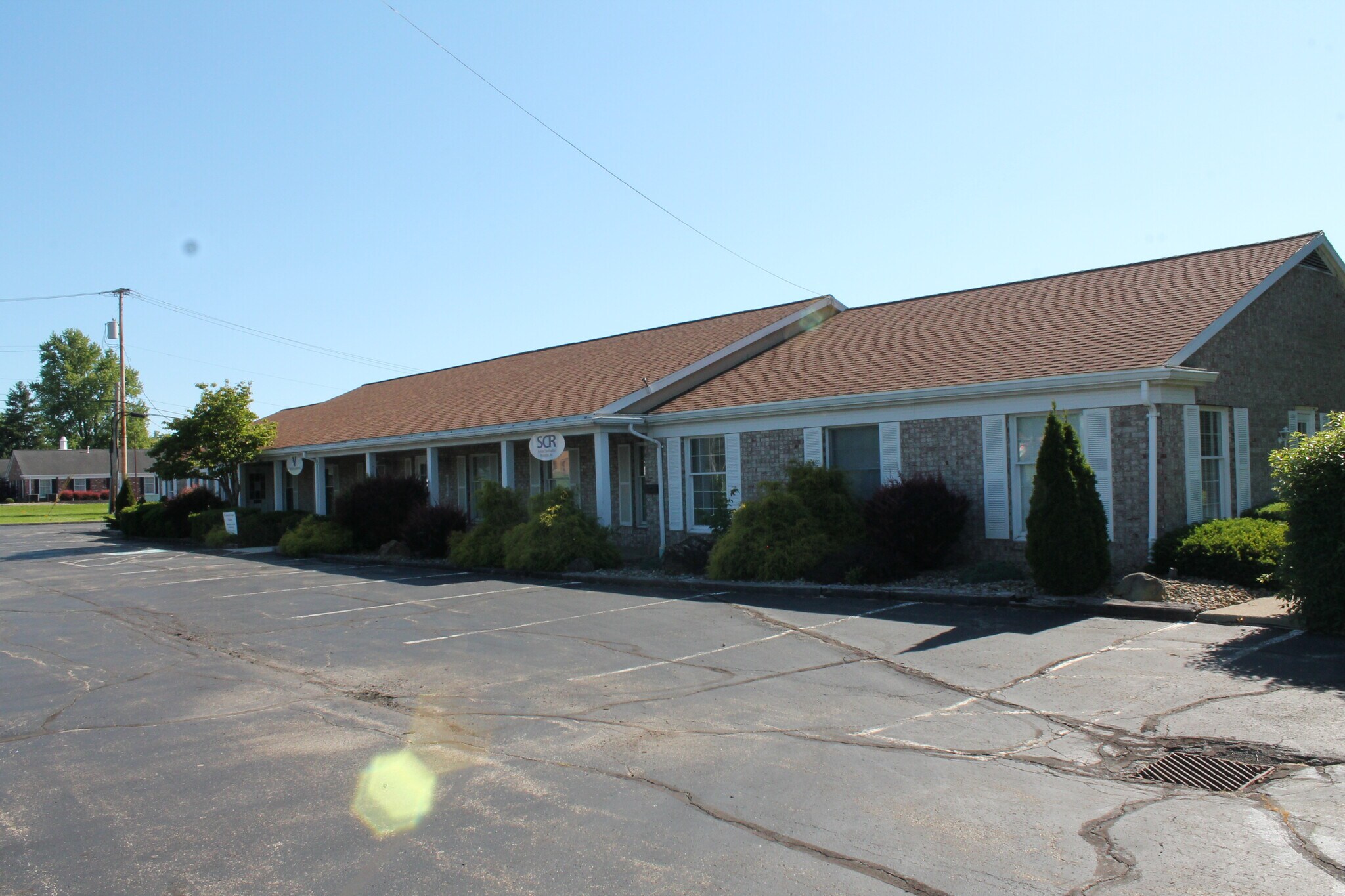 701 N Hermitage Rd, Hermitage, PA 16148 COLONIAL SQUARE